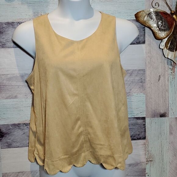 Sophia & Zeke Sz XL Tan Faux Suede Tulip Hem Sleeveless Shell Blouse 524 - Picture 1 of 8